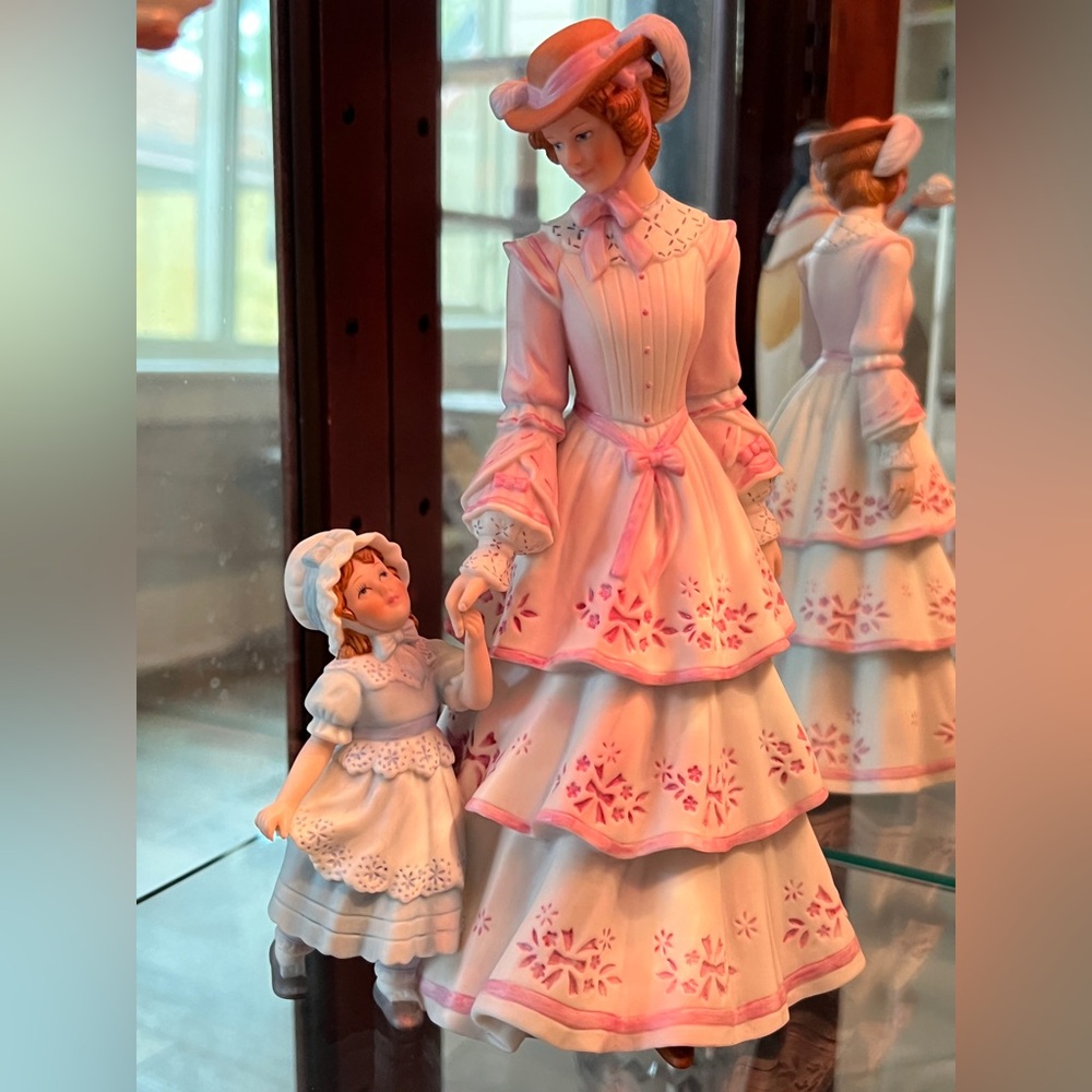Vintage Lenox "Sunday in the Park" porcelain figurine